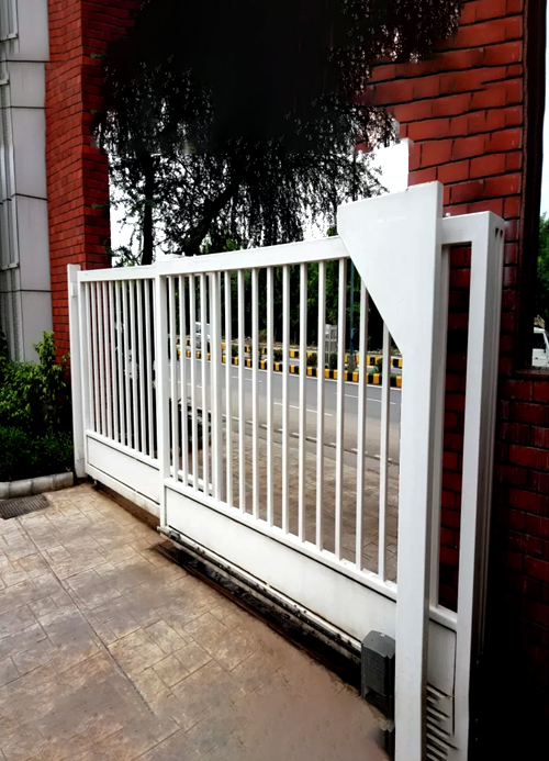 BROSIS - TELESCOPIC SLIDING GATE